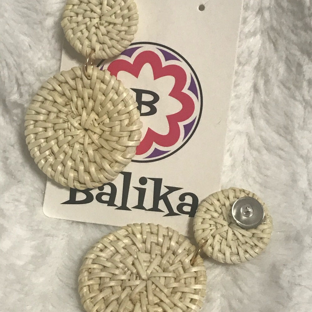 Brand new! Rattan drop dangle earrings - Picture 3 of 3
